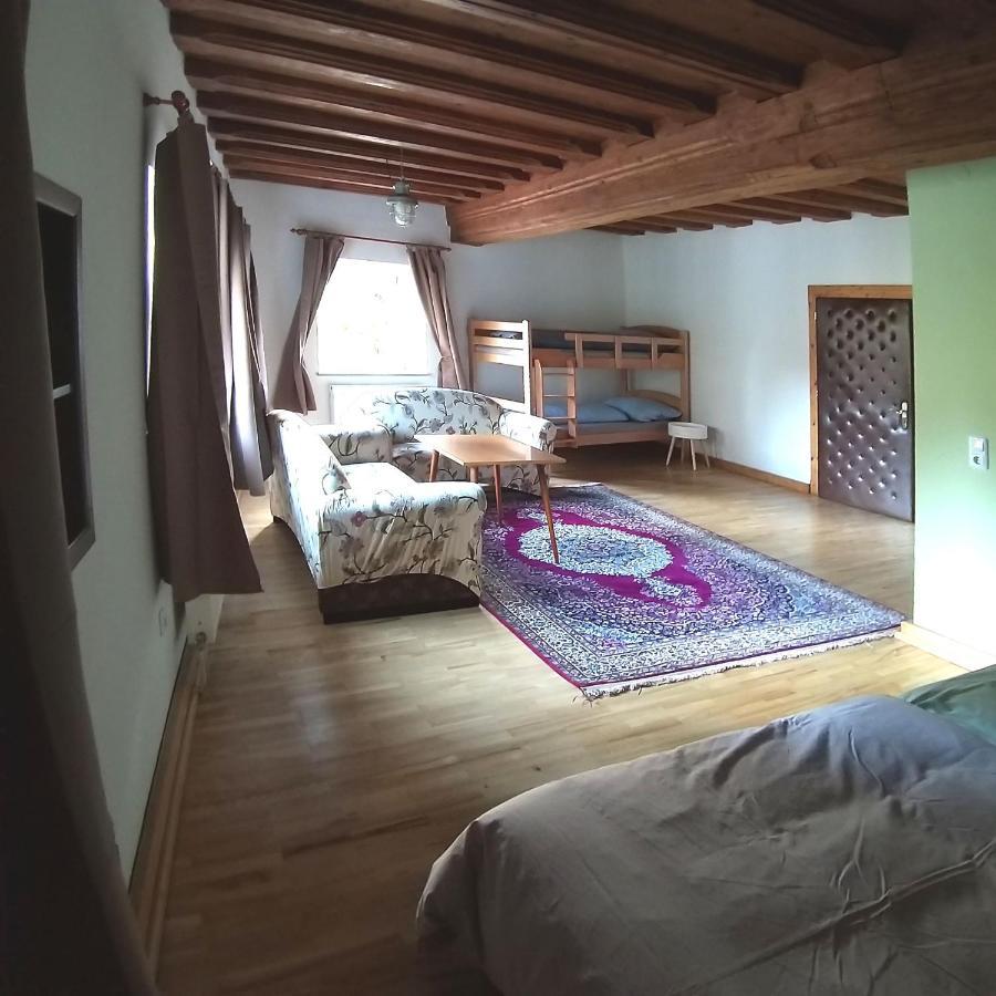 Apartment In Historic Town House Гмунден Екстериор снимка