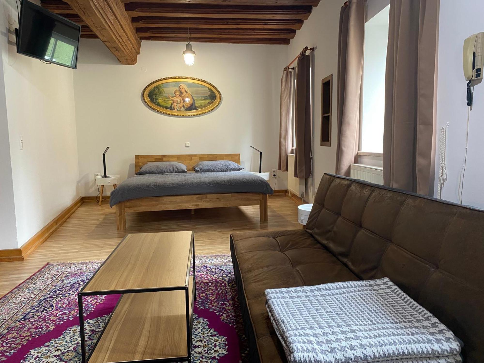 Apartment In Historic Town House Гмунден Екстериор снимка