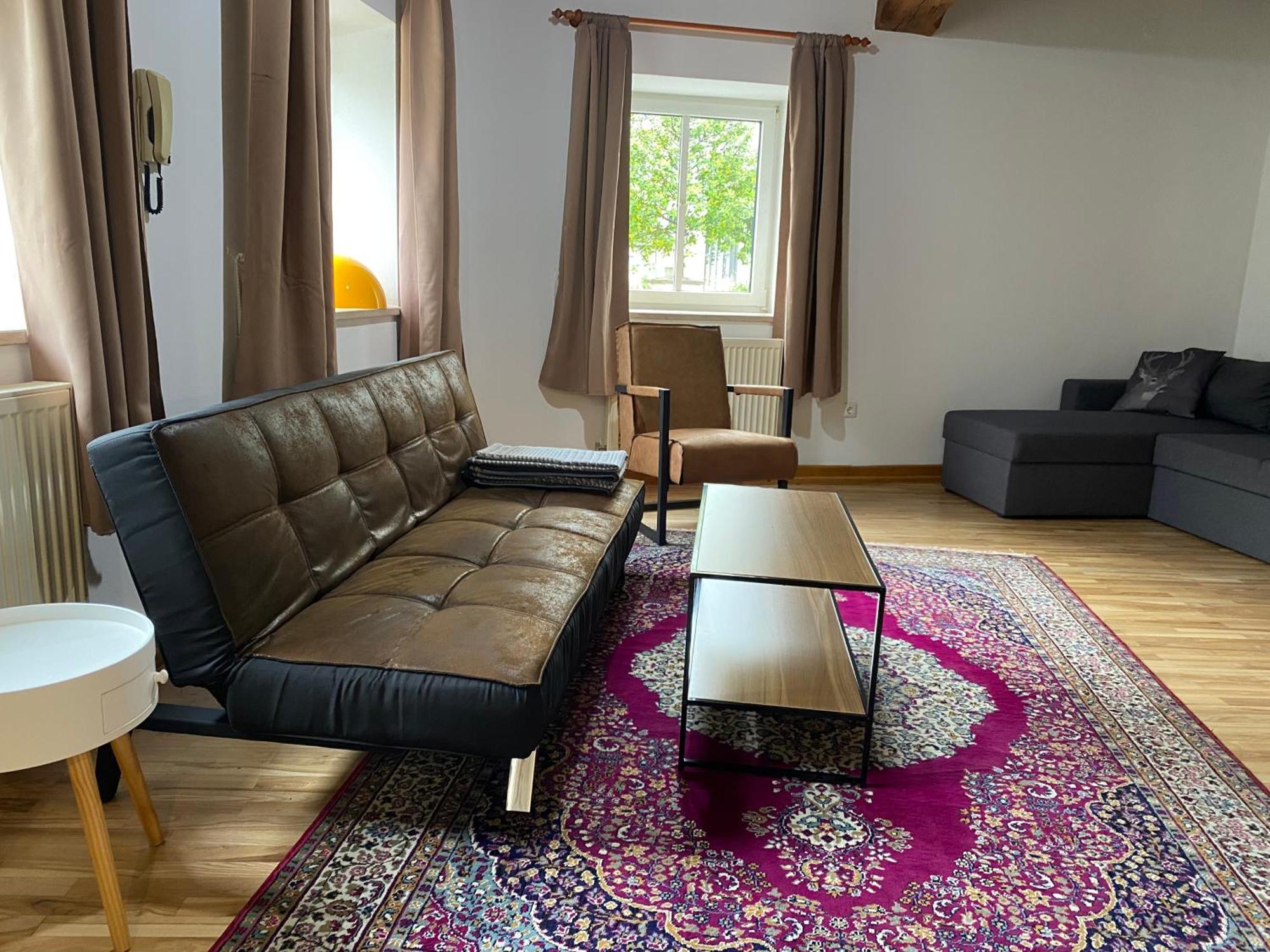 Apartment In Historic Town House Гмунден Екстериор снимка